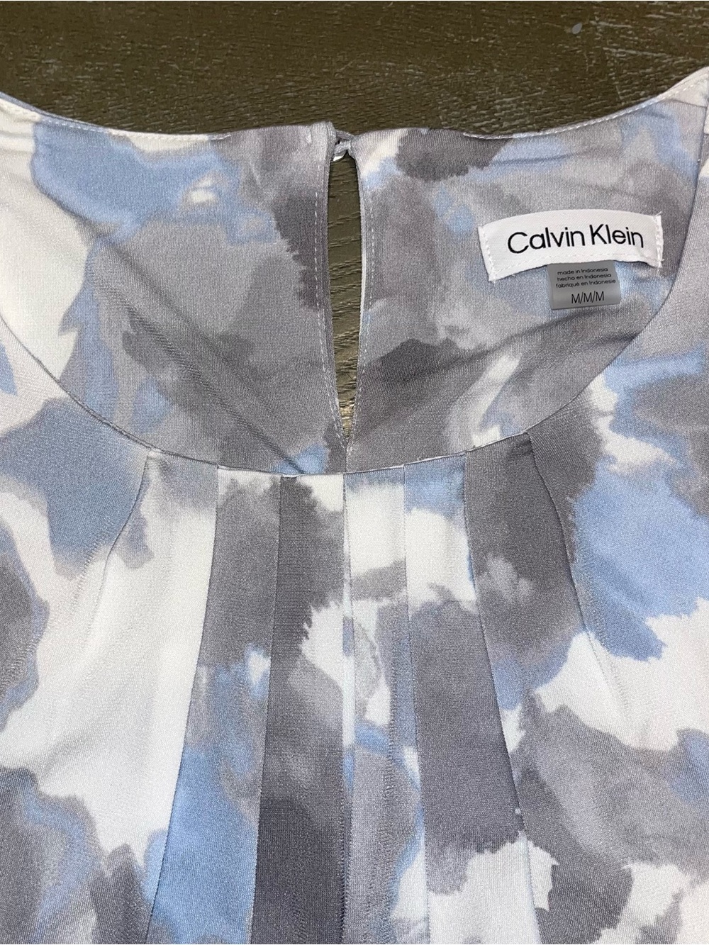 Calvin Klein gray Blue Sleeveless Tank Dressy Blouse NWT Ladies Medium Floral - Picture 4 of 7